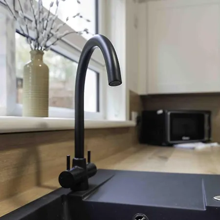 2 Bdr House By Caledonia Luxe Short Lets & Serviced