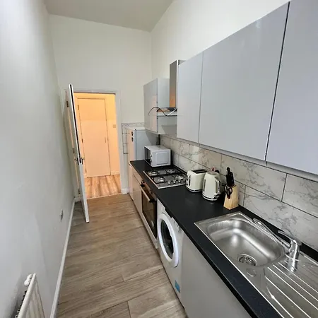 Garturk Street Bright Modern Ground Floor Flat Queens Park Strathbungo Area