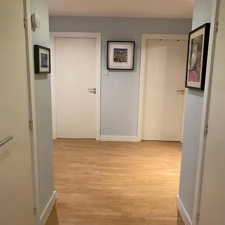 Lejlighed Metropolitan Nest - Easy Walk To Hydro & Secc Center *