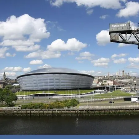 Metropolitan Nest - Easy Walk To Hydro & Secc Center Apartamento