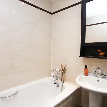 Appartement Lovely Spacious 2 Bed Flat