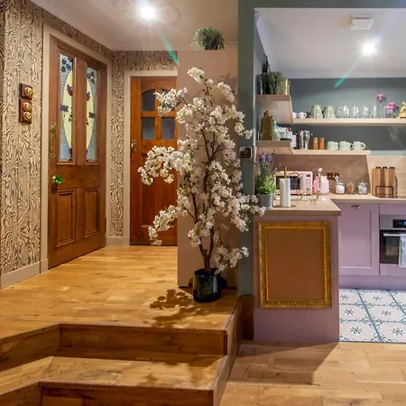 Hébergement de vacances Pass The Keys Magical Mews Hideaway: Quirky Experience