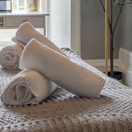 Wonderful West End - Pass The Keys Apartment Glasgow