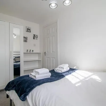 Lena House Дом отдыха Глазго