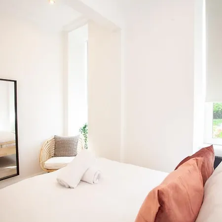 Stunning Flat In West End Location Glasgow