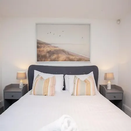 Holiday home Spacious 1 Bed In Great City Location *