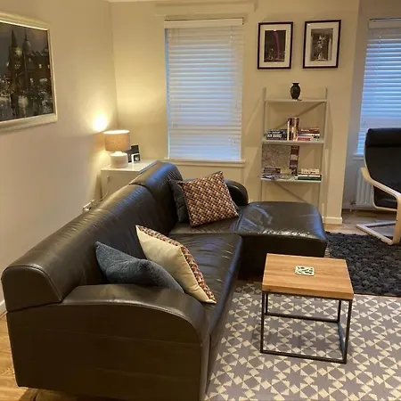 The Art Flat Woodlands Holiday home Glasgow