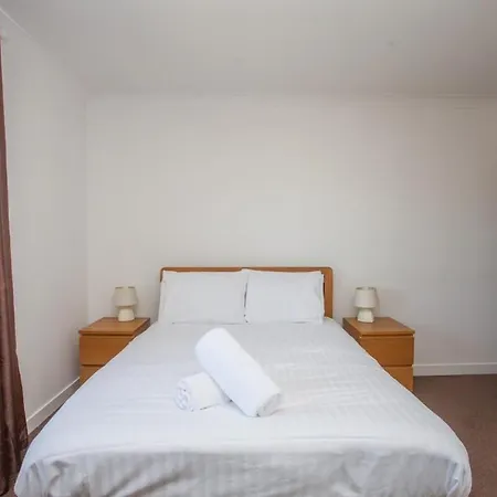 3 Bedroom Duplex With Free Parking * Glasgow