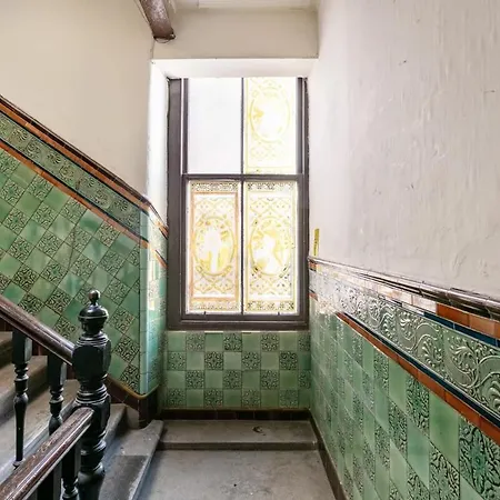 Boutique West End - 'the Nook' *