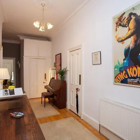 Lovely Flat In Ideal Location Apartment *
