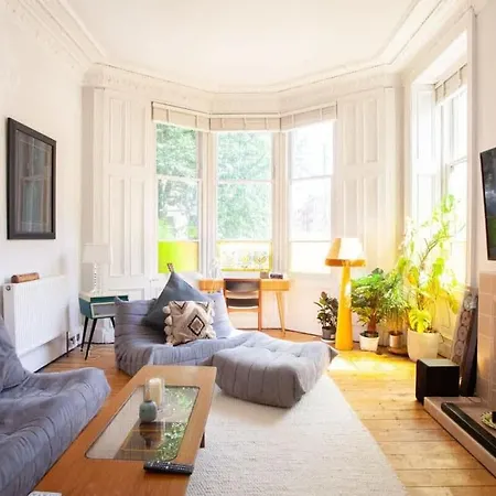 Lovely Flat In Ideal Location