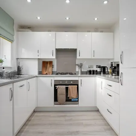 Apartmán 3bdr House By Vista Short Lets & Serviced Scotland With Driveway Parking And Ps4