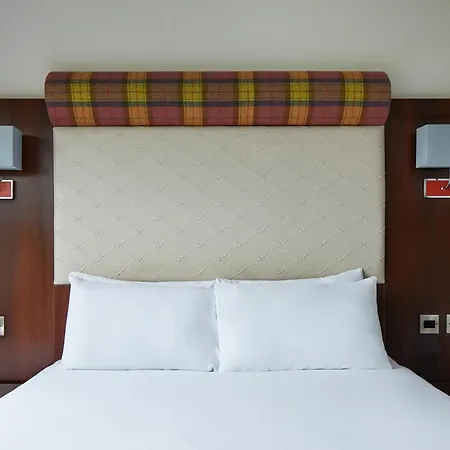 Leonardo West End Hotel 3*