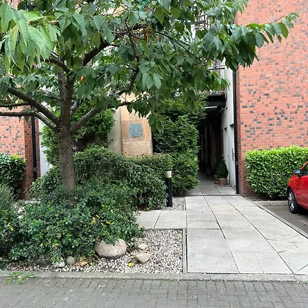 Stunning 2 Bedroom * Glasgow