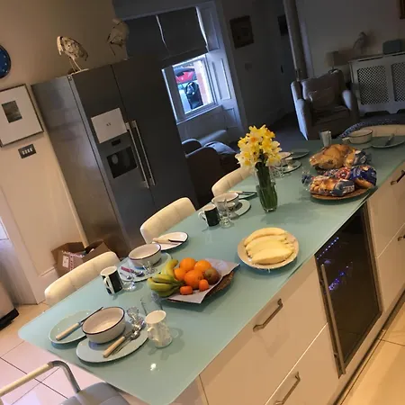 The West Highland Way 5* Glasgow