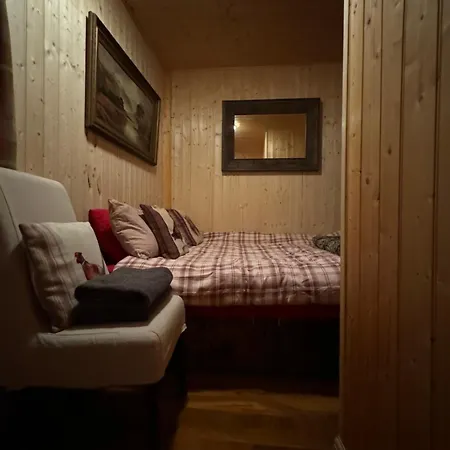 The West Highland Way And And Pitches Hotel