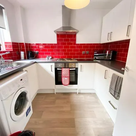 Two Bedroom, Free Private Parking