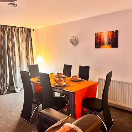 Radiant Homes 2 Bedrooms 2 Bathrooms Free Parking * Glasgow