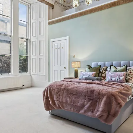 Grand 2 Bed West End * גלאזגו