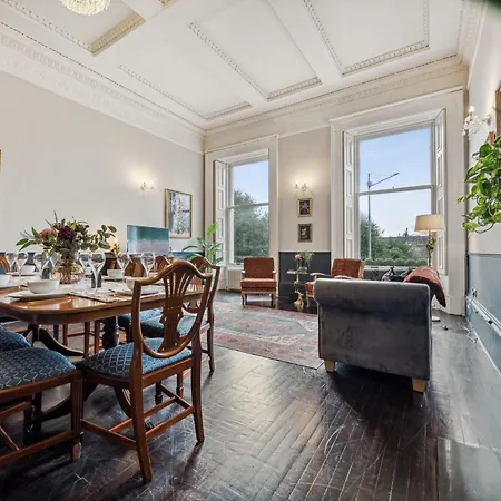 Grand 2 Bed West End