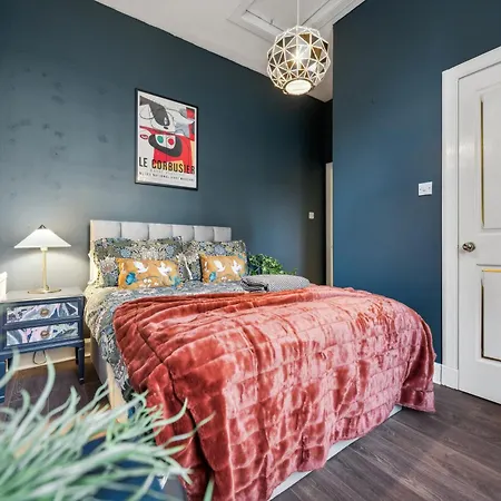 Grand 2 Bed West End * גלאזגו