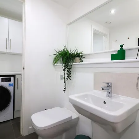 Signature - Norfolk House *