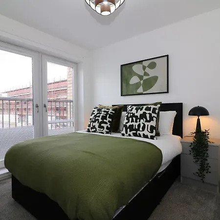 Signature - Norfolk House Apartment Glasgow