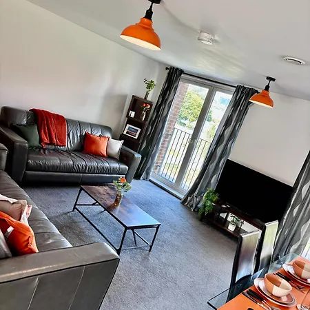 Apartment Radiant Homes 2 Bedrooms 2 Bathrooms Free Parking *