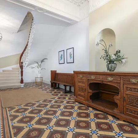 Extravagant 6 Bed Victorian Townhouse With Hot Tub Villa Glasgow