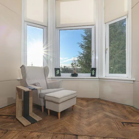 Extravagant 6 Bed Victorian Townhouse With Hot Tub 别墅 *