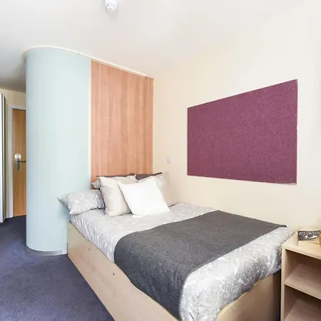 Apartament For Student Only Student Roost Gibson Street *