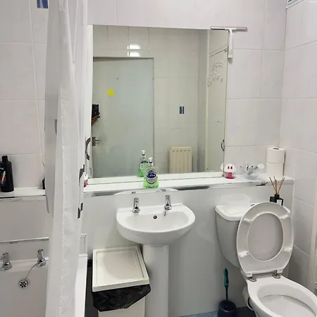 Private In City Глазго