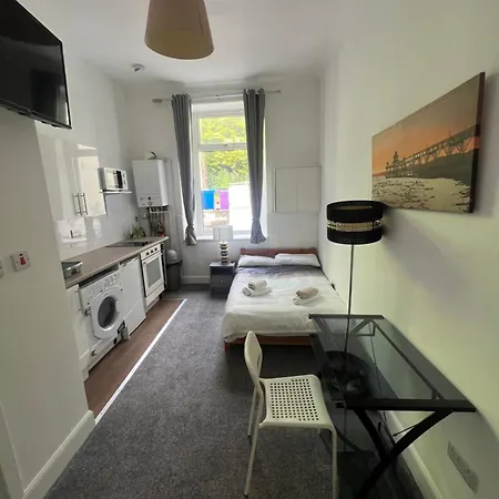 Aparthotel North-west Glasgow