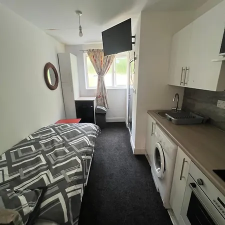 Aparthotel North-west Glasgow