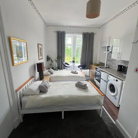 North-west Apartmanhotel *