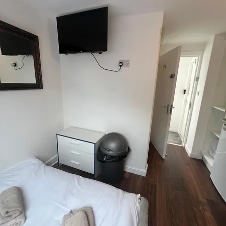 North-west Apartmanhotel *