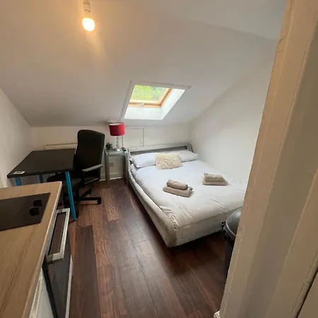 North-west Apartmanhotel *