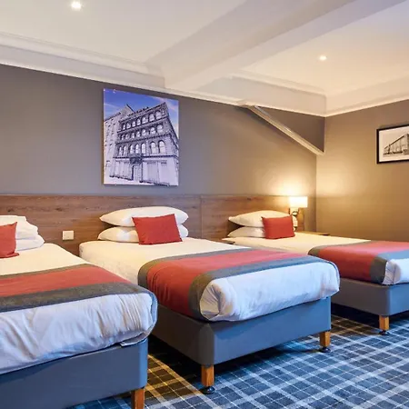 Devoncove Hotel