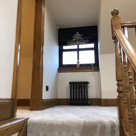 بيت للعطل 2-bed Sleeps 4 10 Mins To Centre *