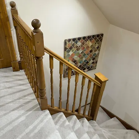 2-bed Sleeps 4 10 Mins To Centre 別荘 グラスゴー