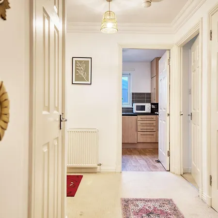 Bright 2 Bedroom With Free Parking * Glasgow