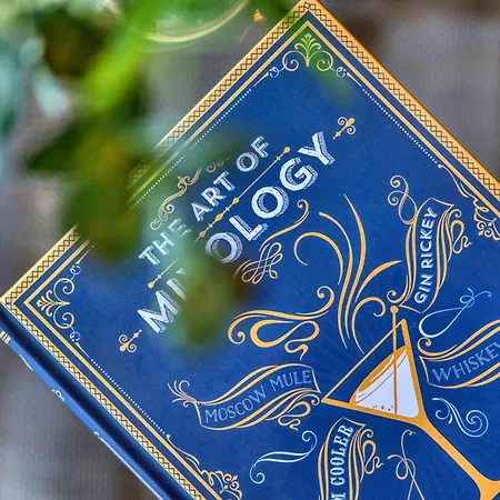 Apartment Bright 2 Bedroom With Free Parking