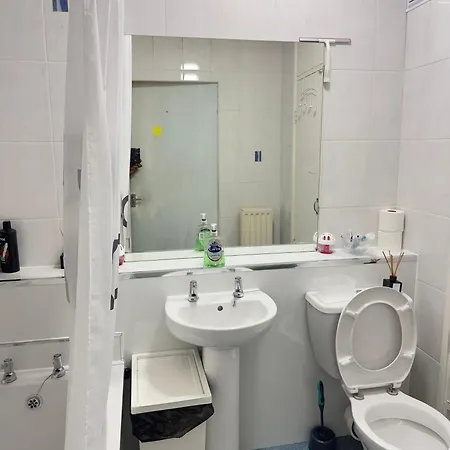 Quarto em Acomodações Particulares Cosy In Glasgow
