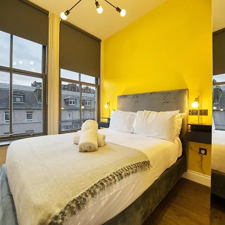 Stunning Station 1 Bed A7 Apartment