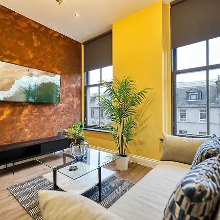 Stunning Station 1 Bed A7 Apartment Glasgow
