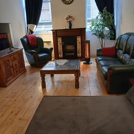 Apartment Downtown City Dwelling - 3 People Glasgow