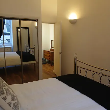 Downtown City Dwelling - 3 People * Glasgow