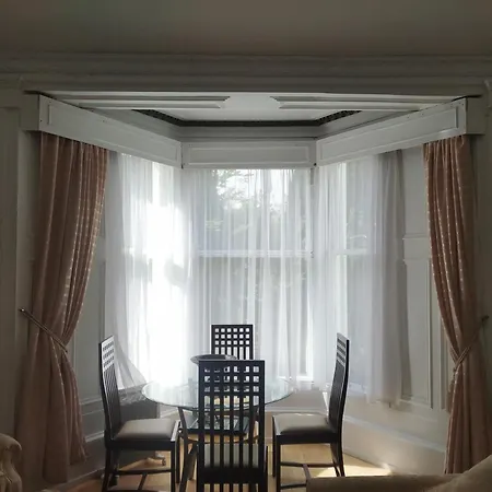 Busby Apartment *