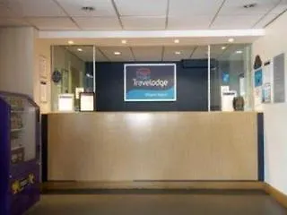 호텔 Travelodge Airport 3*