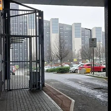 Metropolitan Nest - Easy Walk To Hydro & Secc Center Lejlighed *